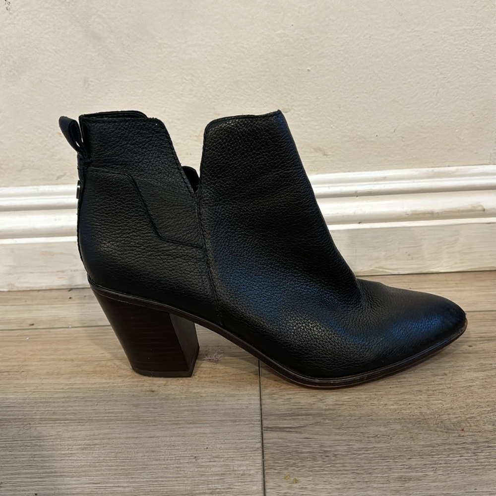 Franco Sarto Black Leather zip up ankle boots, size 10